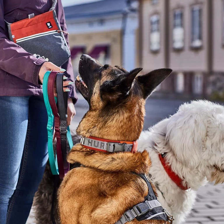 Obojek Hurtta Rover skořicový 35-45cm